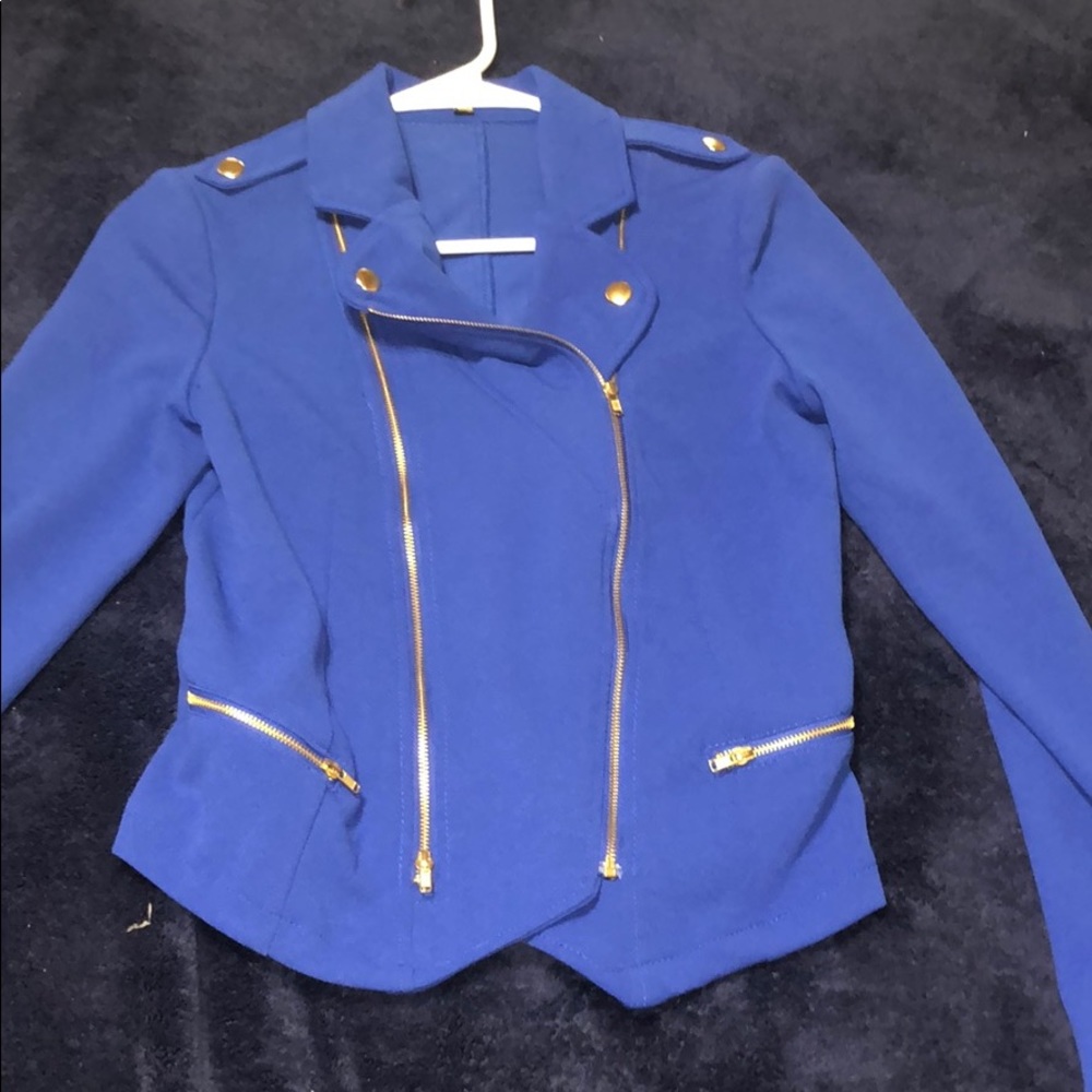 Blue blazer size Medium,  New with NO TAGS